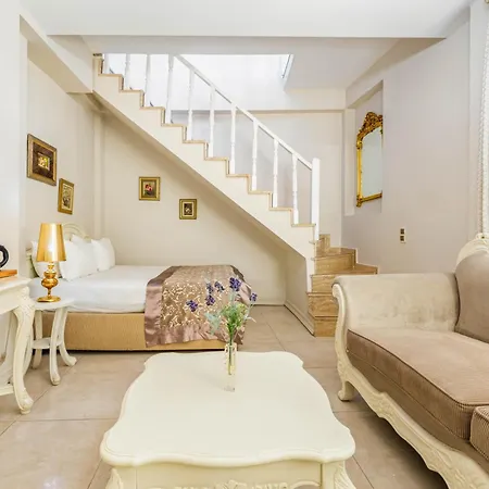 Отель Elegance East 4*