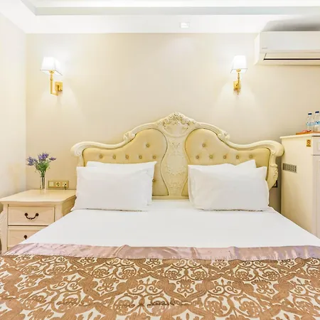 Elegance East Hotel