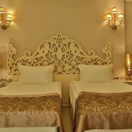 Elegance East Otel