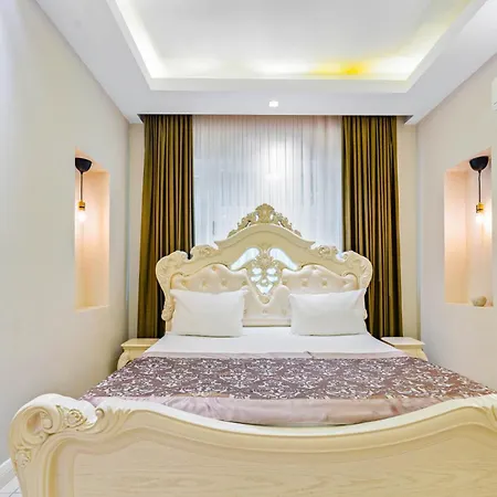 Otel Elegance East