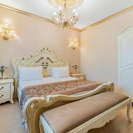 Elegance East Otel